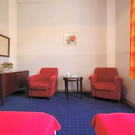 Hostel Red Carpet Krasków