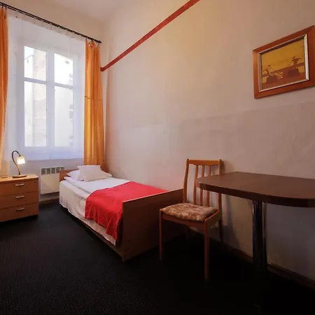 Albergue Red Carpet *