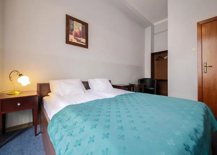 旅馆 红地毯旅舍