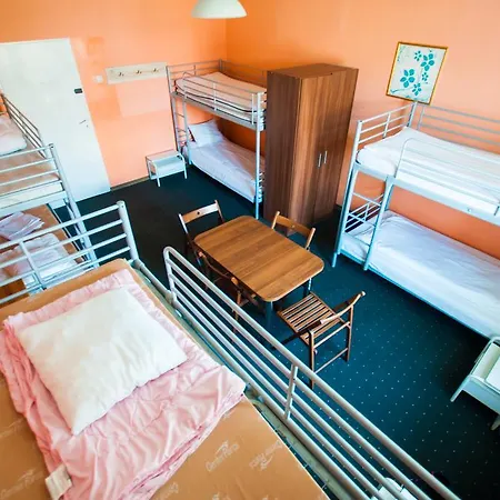Red Carpet Albergue