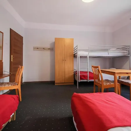 Red Carpet 호스텔