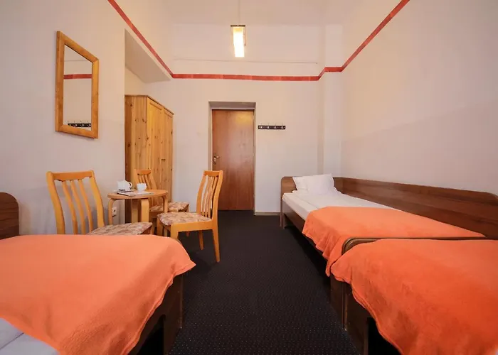 Red Carpet كراكوفيا